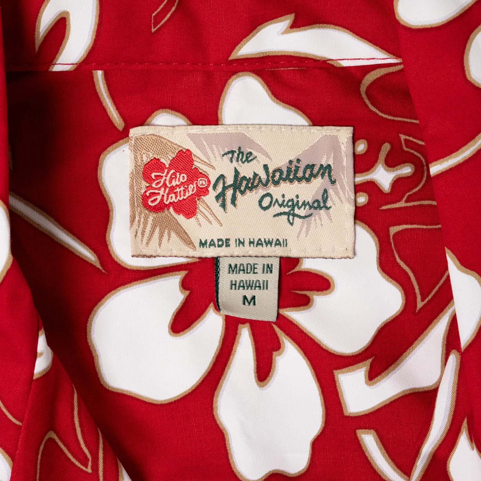 Classic Hibiscus Aloha Shirt - Image 12