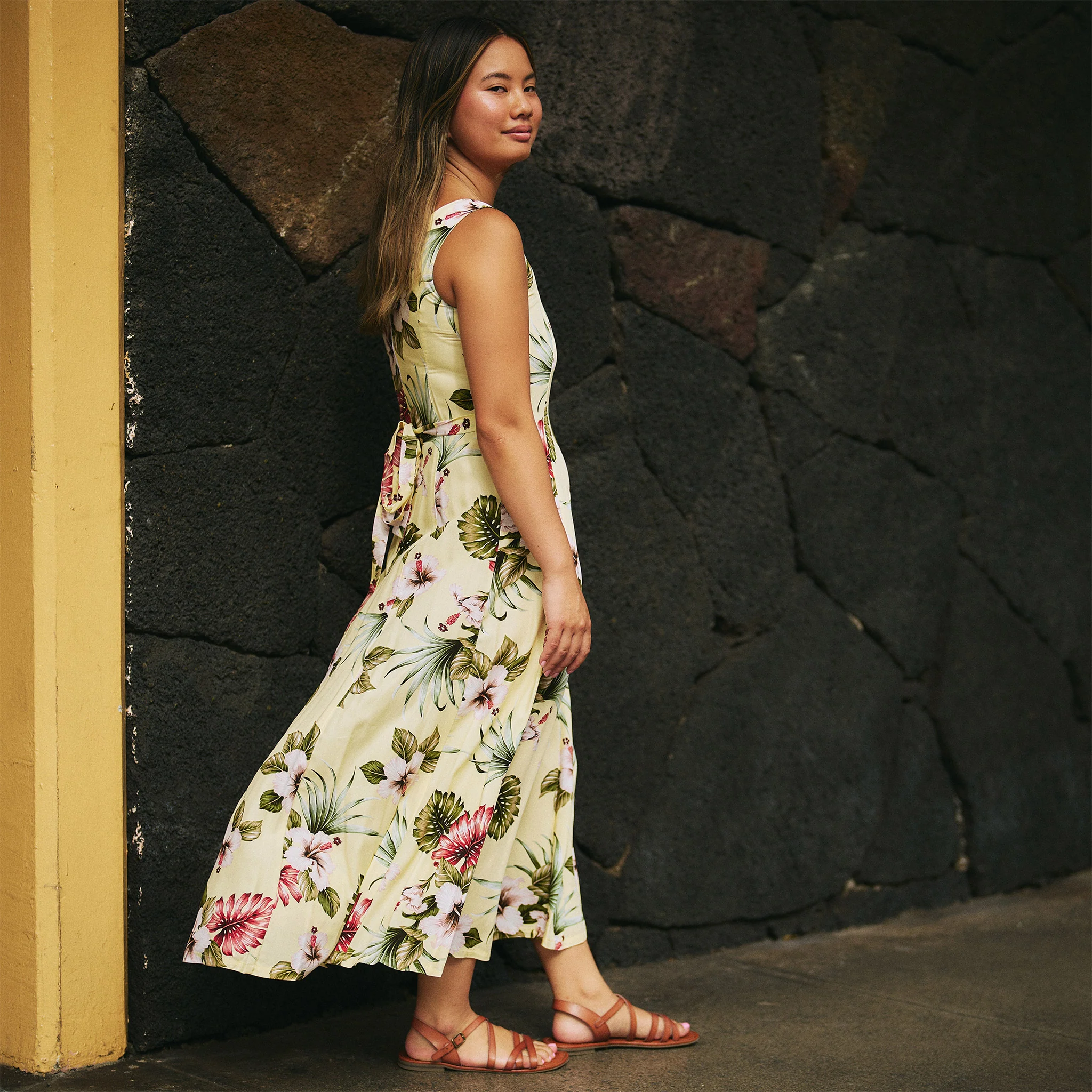 Hawaiian Floral Sylvia Dress - Image 8
