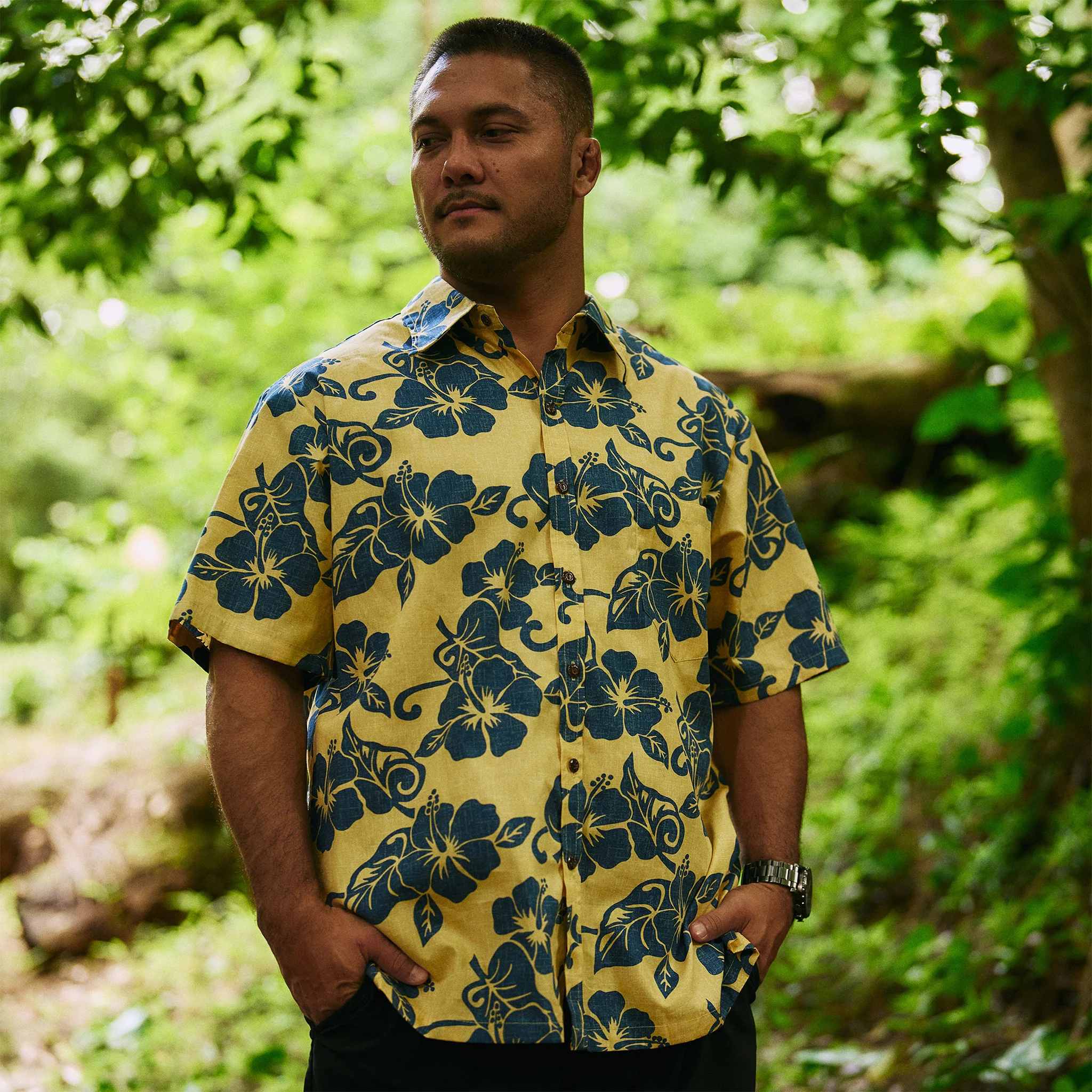 Hibiscus Reverse Print Aloha Shirt - Image 3