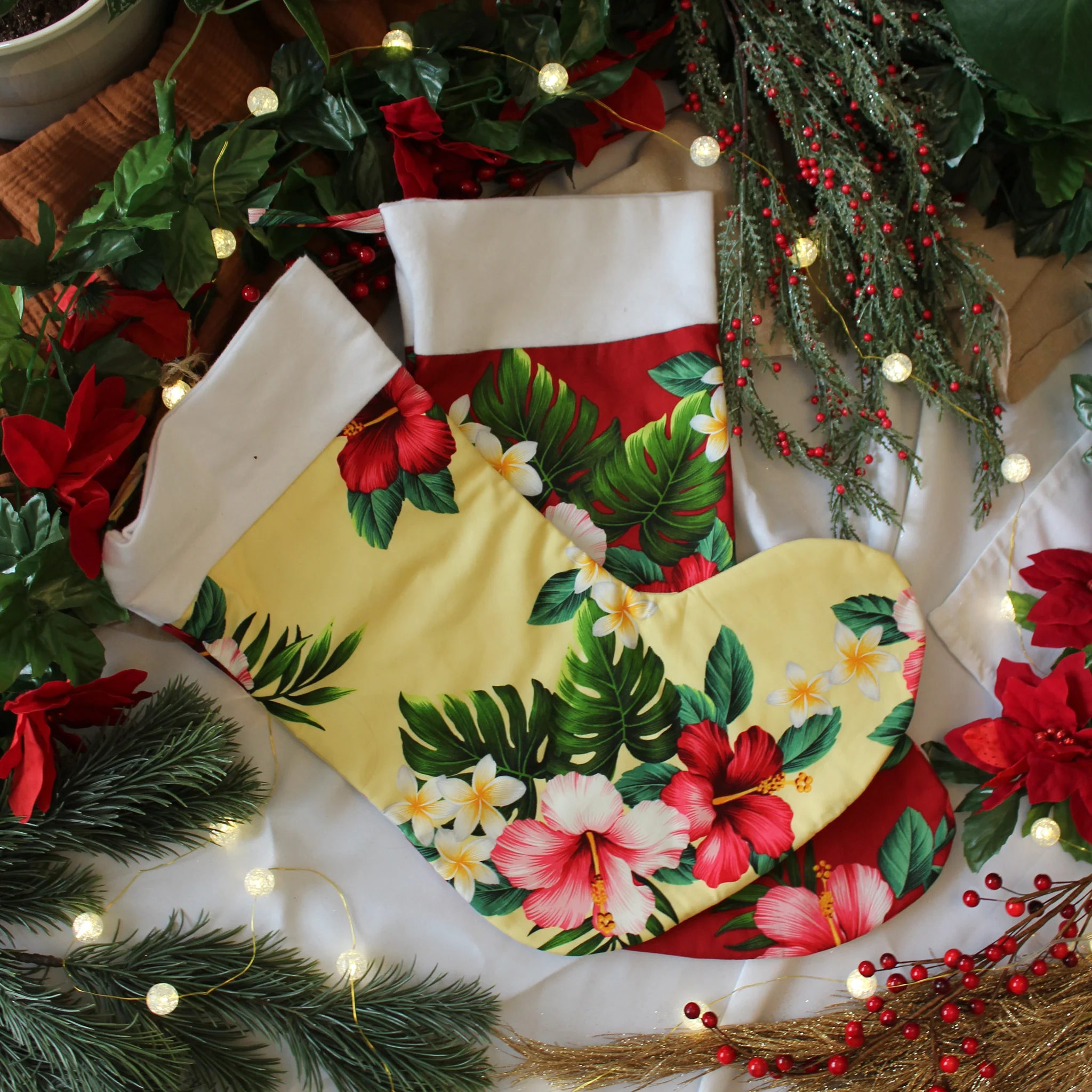 Hilo Hattie Christmas Stocking - Image 6