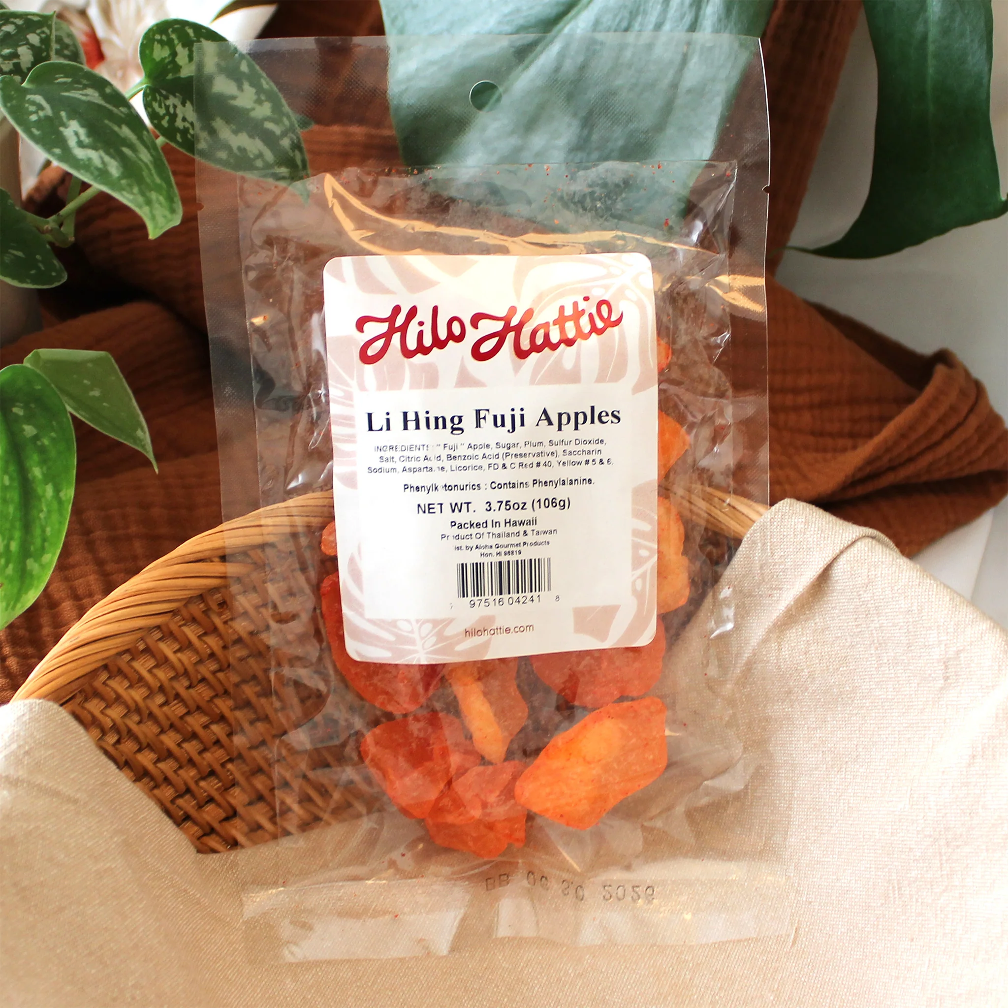 Hilo Hattie Li Hing Fuji Apples
