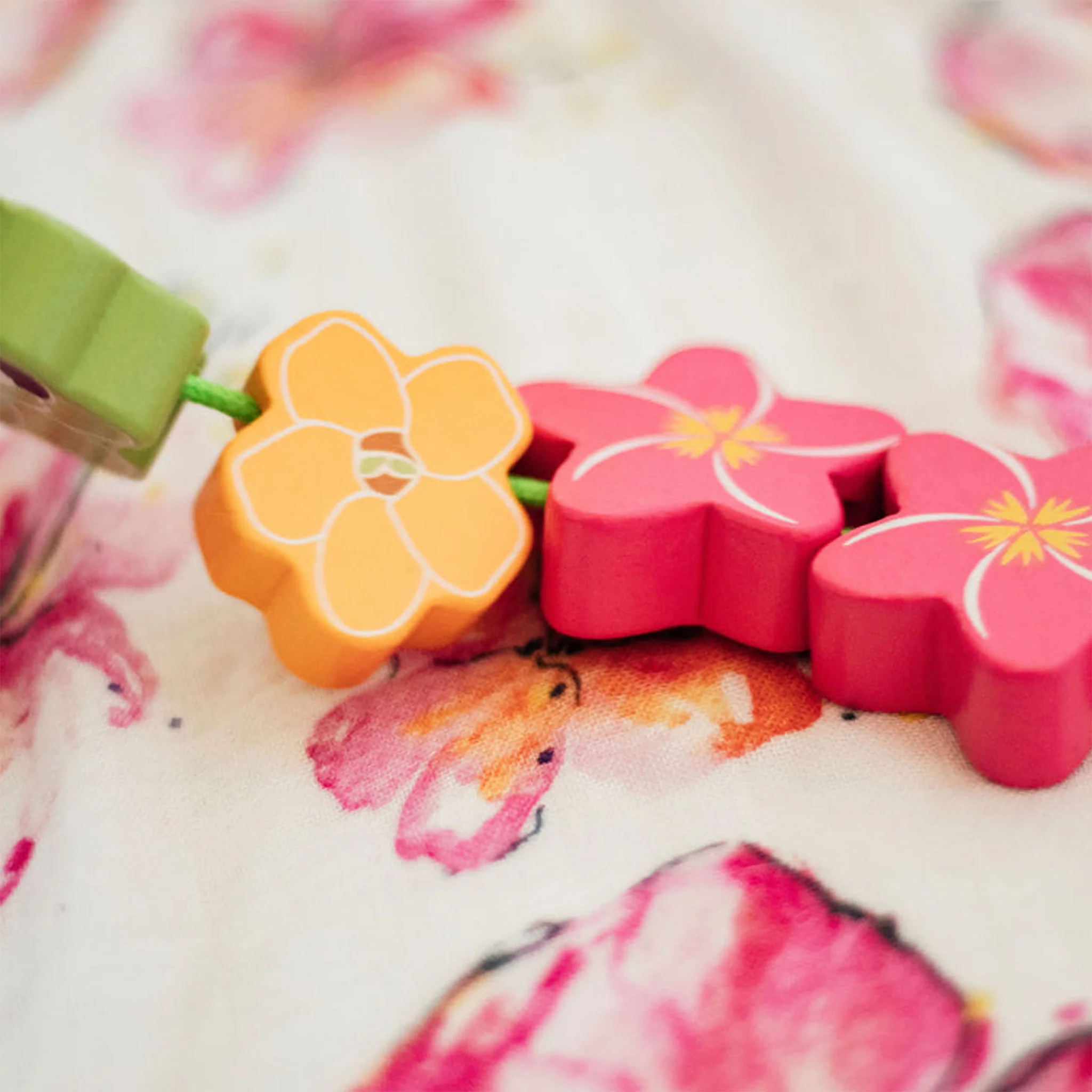 My Lei Pua Wooden Bead Threading Set - Image 3