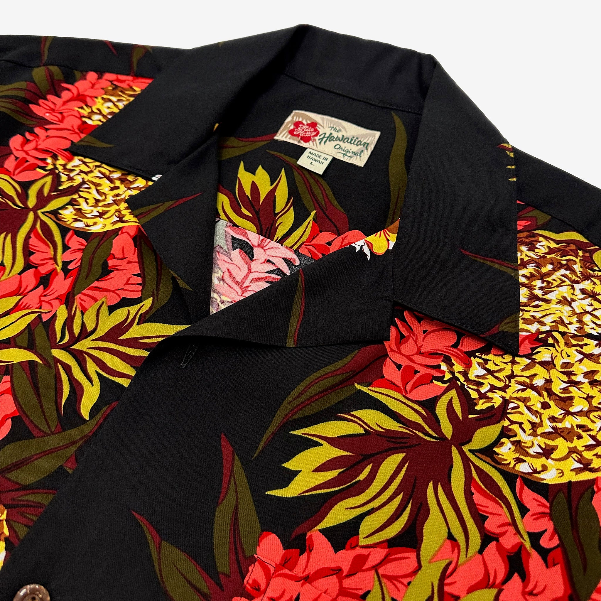 Pineapple Panel Aloha Shirt - Image 8