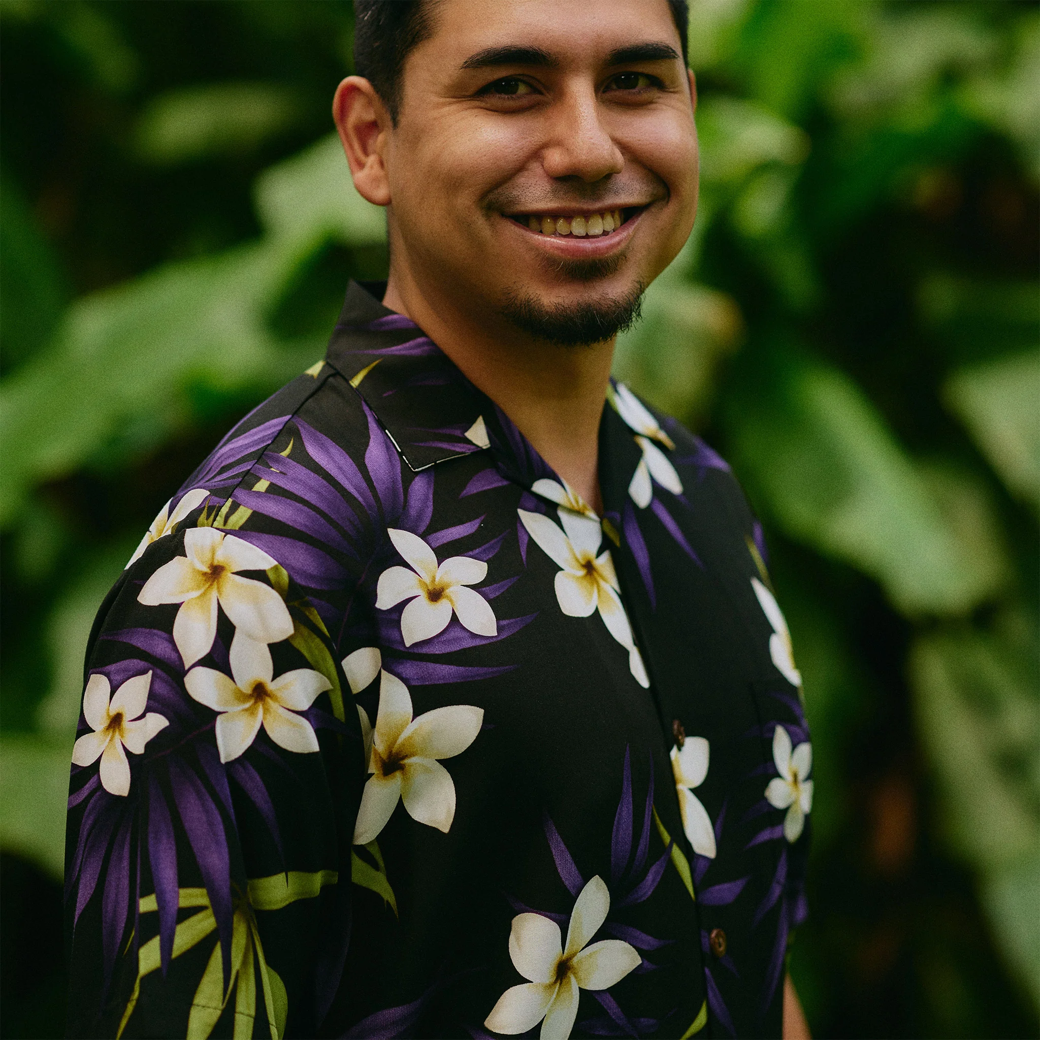 Plumeria Cluster Aloha Shirt - Image 3