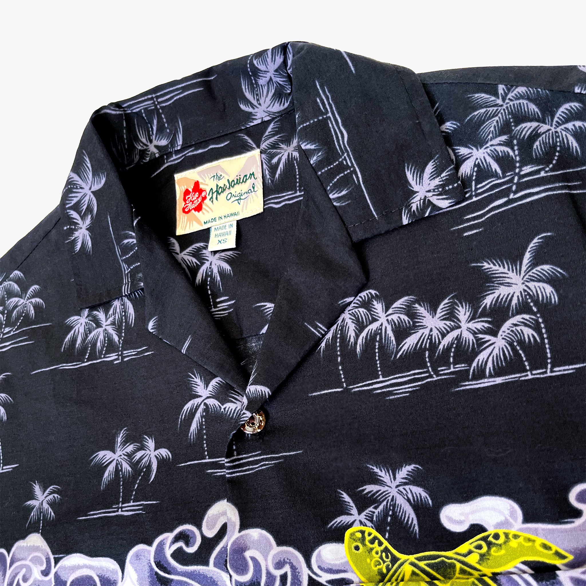 Turtle Waves Aloha Shirt - Image 4